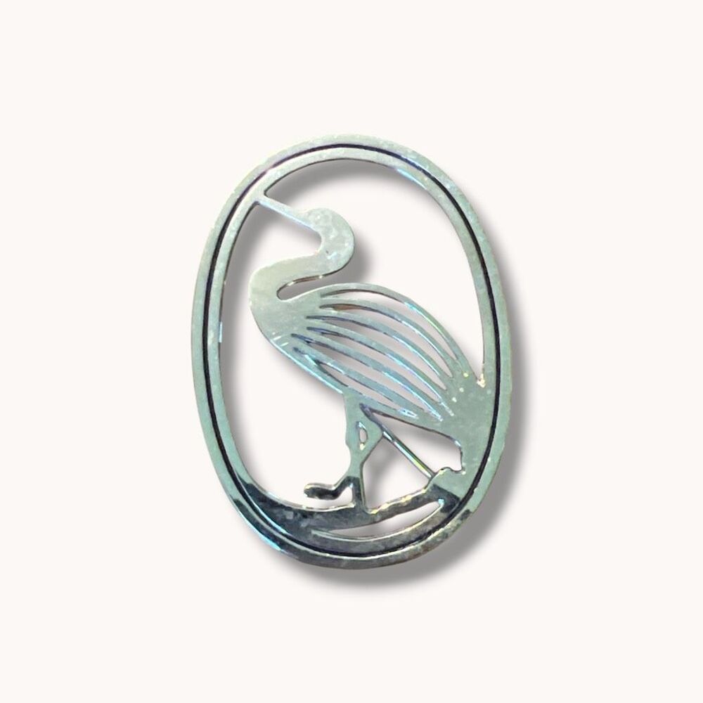 Vintage 1994 Silver Tone Heron Bird Openwork Oval Brooch Pin